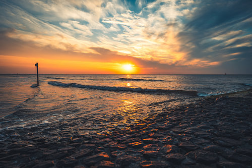 Brise-lames sur la plage ouest de Norderney
