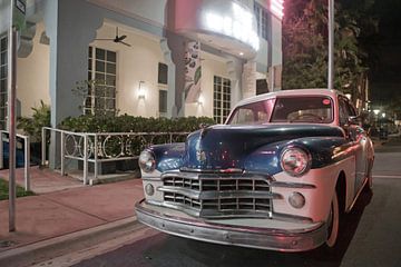 Miami Beach - Oldtimer in de Art Deco wijk van t.ART