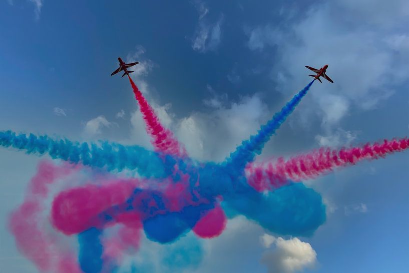 Red Arrows, Royal Air Force. by Gert Hilbink