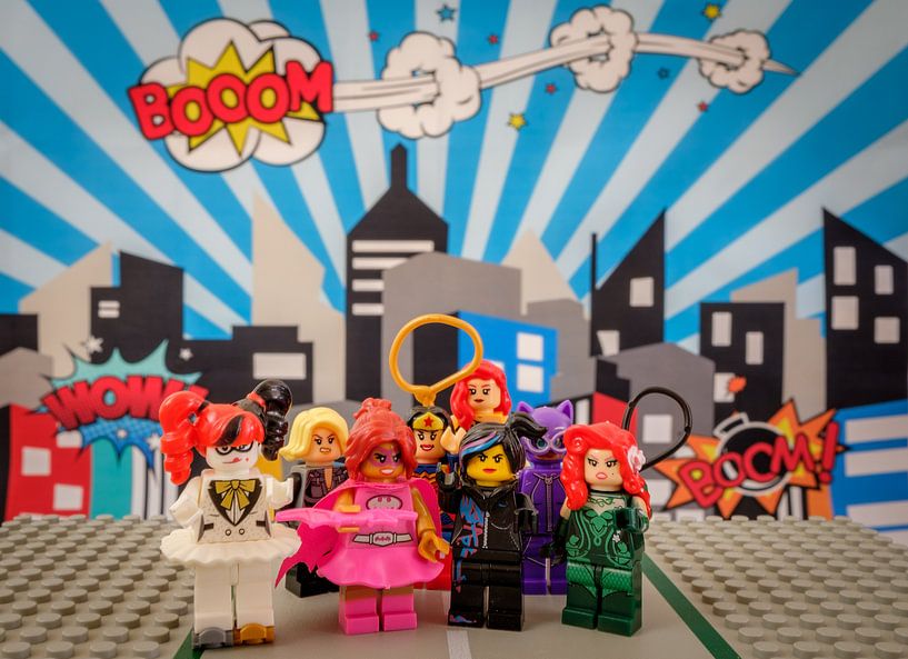 Superheldinnen Lego van Marco van den Arend