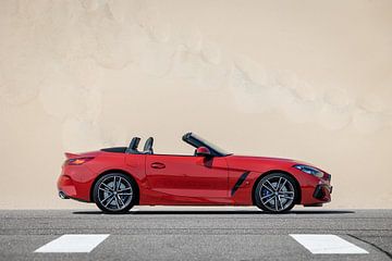 BMW Z4 M40i in front of a dune by Pieter van Dieren (pidi.photo)