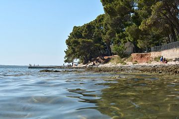 Medulin strand aan de kust van de Adriatische Zee in Kroatië