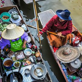 Schwimmender Markt Thailand von Marcel van Berkel