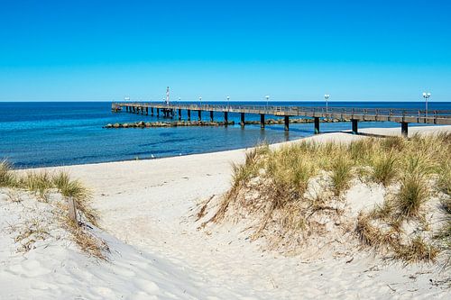 Pier aan de Oostzeekust in Wustrow op de Fischland-Darß