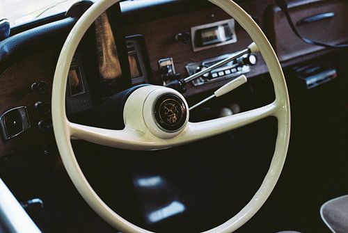 Klassisches Peugeot-Cockpit