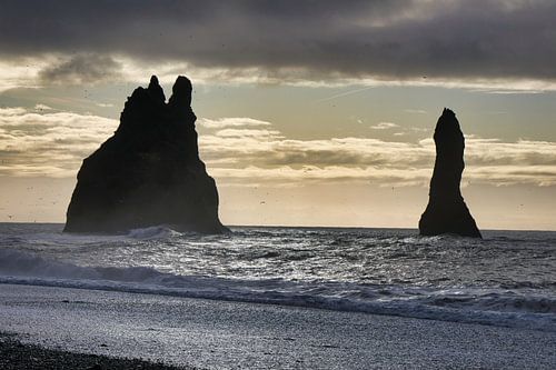 De rotsen bij Reynisfjara