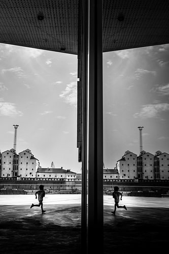 Running in reflection