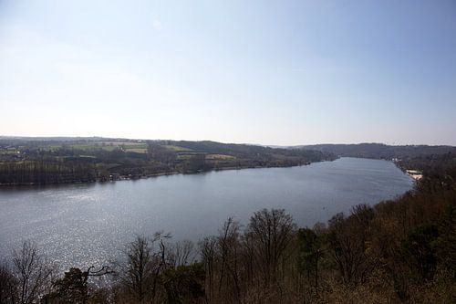 Impressies van het Baldeney-meer in Essen, Duitsland