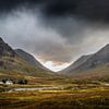 Lagangarbh cottage in Glen Coe bij avondlicht van Michiel Mulder