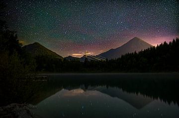 Ciel étoilé au-dessus du lac d'Uri sur Raphotography