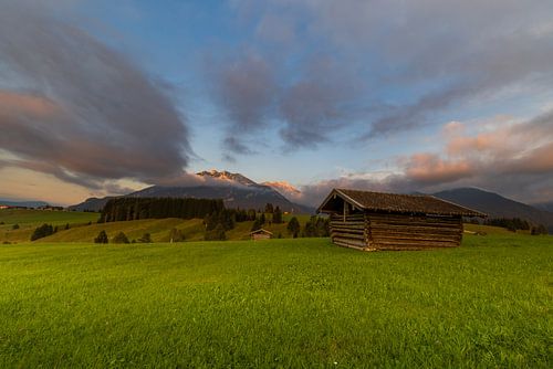 Avondsfeer in Krün