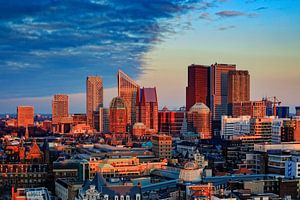 Die Skyline von Den Haag kurz vor Sonnenuntergang von gaps photography