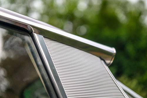 Citroën DS – Detailansicht des Designs der klassischen Limousine von Sjoerd van der Wal Fotografie