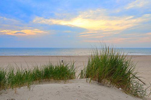 zandduin in blauwe luchten...