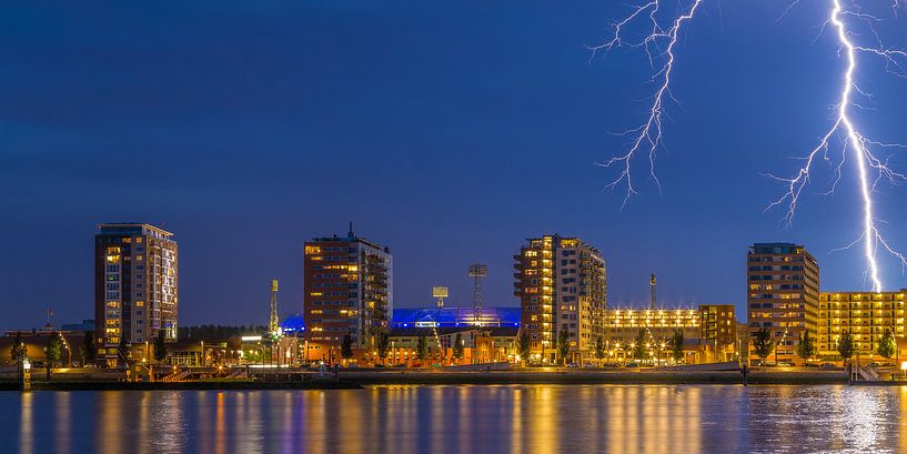Stadium De Kuip struck by lightning in Rotterdam Feijenoord by Tux Photography