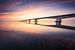 Zeeland-Brücke bei Sonnenaufgang von Thom Brouwer
