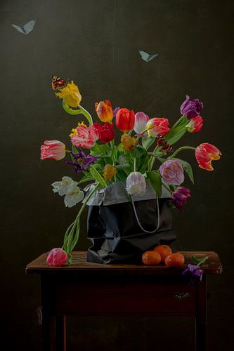 Still life 'Paper bag