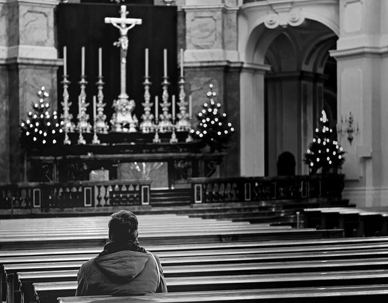 Commémoration dans une église par Frank Herrmann