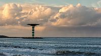 Dreigende wolken lucht boven zee van Bram van Broekhoven thumbnail