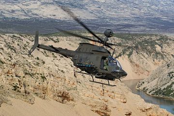 Armée de l'air croate OH-58D Kiowa Warrior sur Dirk Jan de Ridder - Ridder Aero Media
