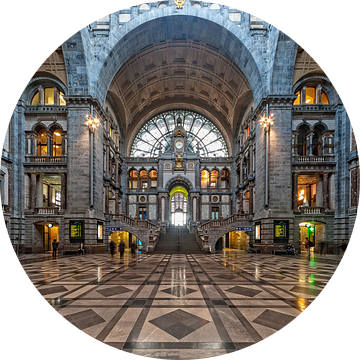 Portaal kathedraal | Centraal Station | Antwerpen van Rob de Voogd / zzapback
