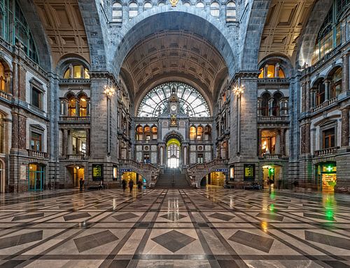 Portaal kathedraal | Centraal Station | Antwerpen