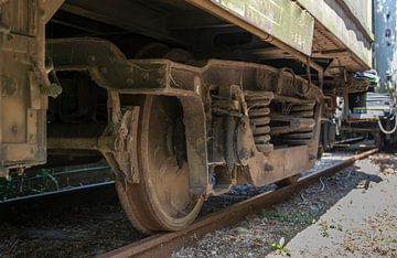 oude wielen van een treinstel