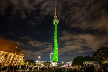 Fernsehturm Berlin in besonderem Licht von Frank Herrmann