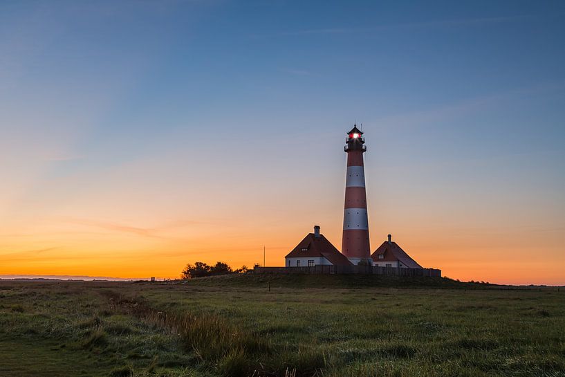 Lighting at the Lighthouse by Ursula Reins