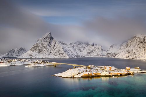 Sunshine over Sakrisoy