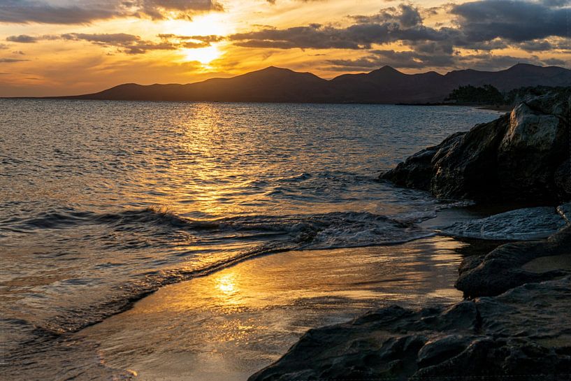 Sunset on Lanzarote / Puerto del Carmen by Flatfield
