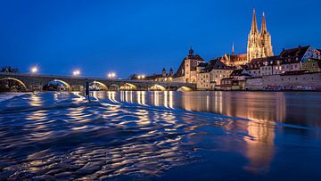 Regensburg bij hoog water van Rainer Pickhard
