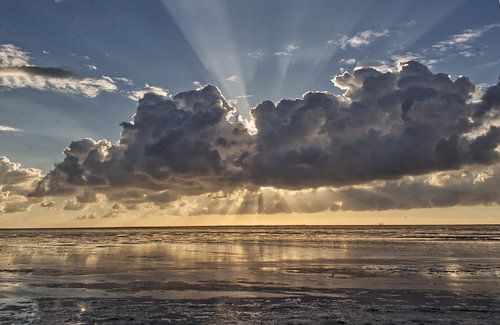 Sun behind the clouds 2