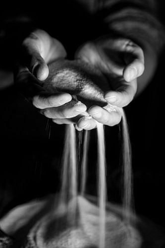 time passes like sand....