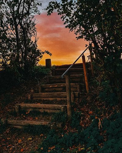 Treppe mit Sonnenuntergang