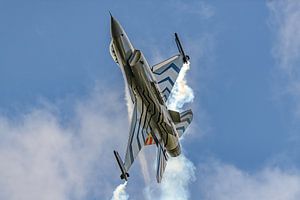 Belgisches F-16 Demo Team: "Gizmo" und sein Blizzard. von Jaap van den Berg