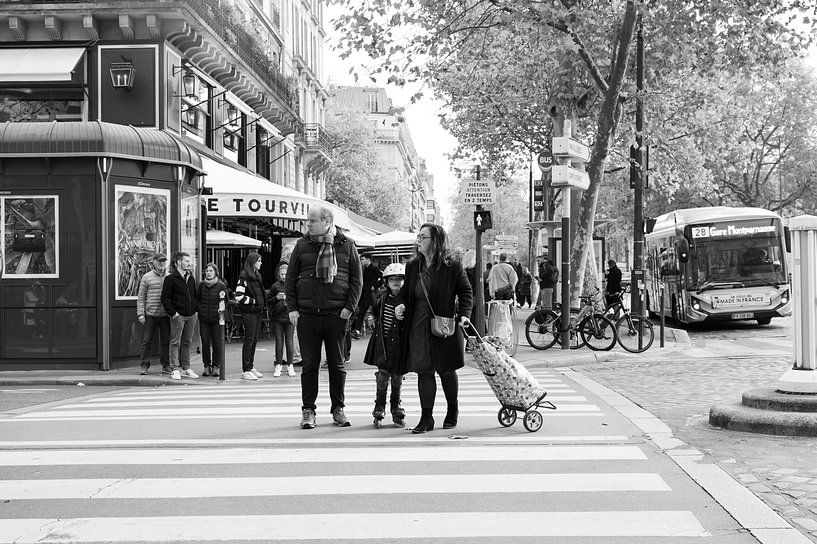 Street photography in Paris by Prisca van Dorrestein