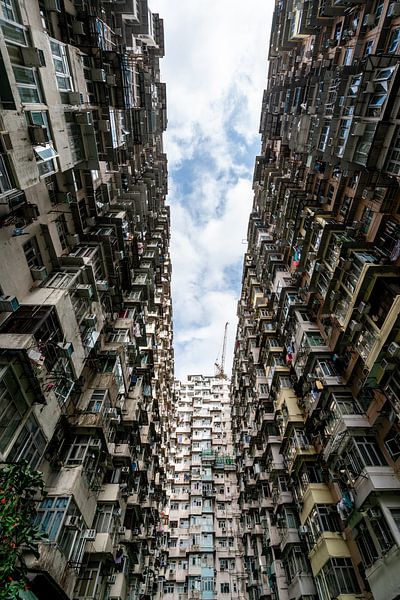 Woonblokken in centrum Hong Kong van Mickéle Godderis