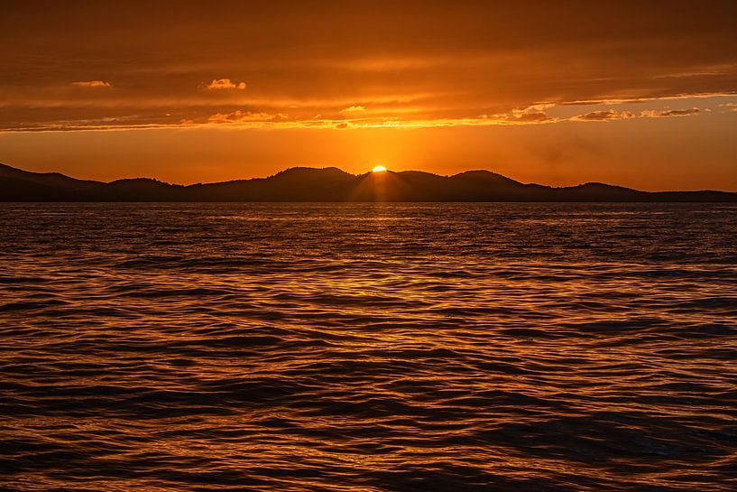 Kroatië : Avondsfeer boven Zadar van Photoart-Naegele
