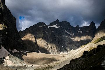 Dark sky mountains Ecrins Glacier Noir von Tessa Louwerens