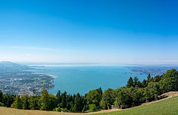 Der Bodensee in den Vorarlberger Alpen in Österreich von oben gesehen von Sjoerd van der Wal Fotografie