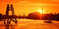 Osthafen Berlin – Sunset Skyline van Alexander Voss thumbnail