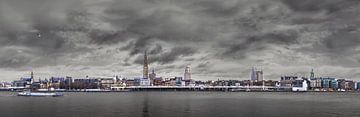 Skyline des quais de l'Escaut à Anvers, panorama sur Maarten Visser