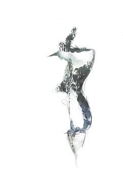 Staande vrouwfiguur, grof opgezet, mixed media