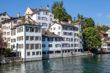 Zurich - Au bord de la Limmat sur t.ART