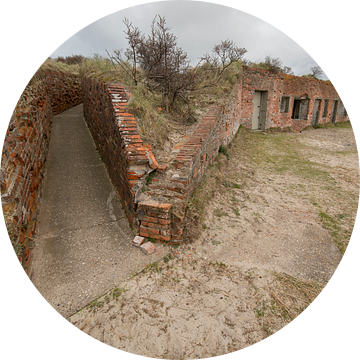Oude Duitse bunker op het eiland Terschelling van Tonko Oosterink