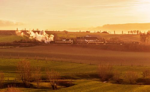 Zonsondergang bij de Miljoenenlijn