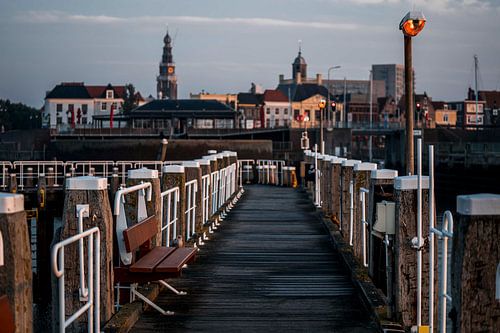 Stadtansicht in der Abenddämmerung - Historic Harbour Pier - Flushing