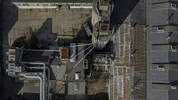 Drone beeld van een verloren plaats van Adrian Meixner