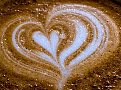 Herz aus Milchschaum